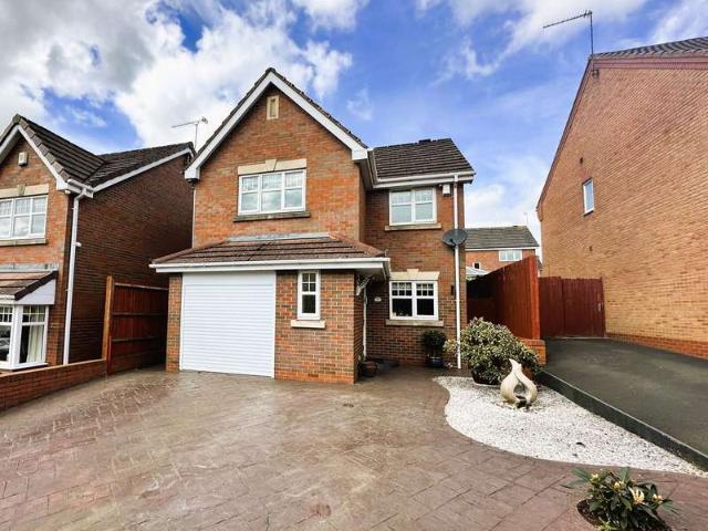 Farm for sale in Gornal Wood, Coseley