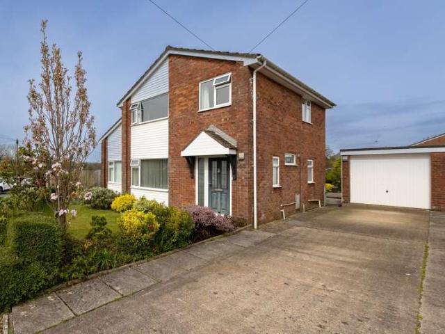 Farm for sale in Falcon Lodge, Wales