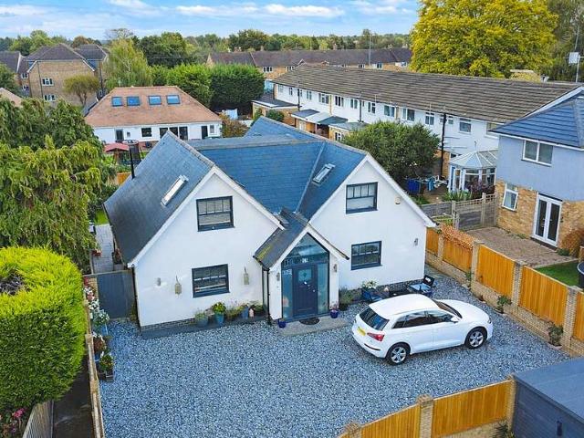Farm for sale in Highfield, Pouchen End