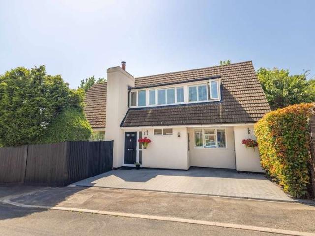 Farm for sale in Burnham, Swallow