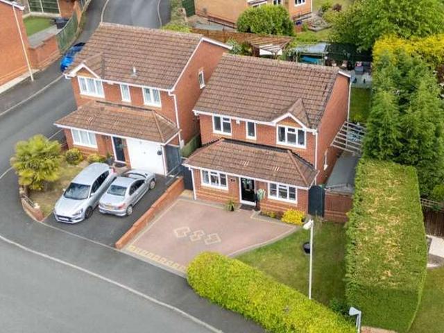 Farm for sale in Brierley Hill, West Midlands