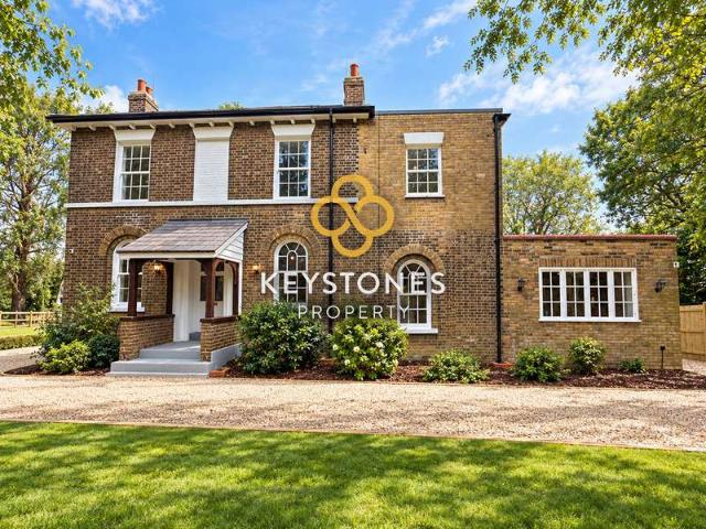 Farm for rent in London Borough of Redbridge, Greater London