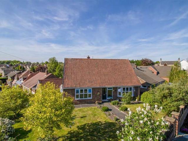 Farm for sale in Wrenthorpe, Alverthorpe