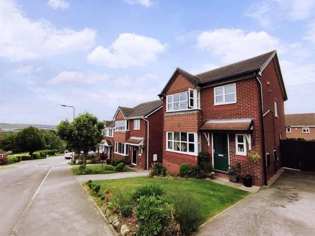 Farm for sale in Mapplewell, South Yorkshire