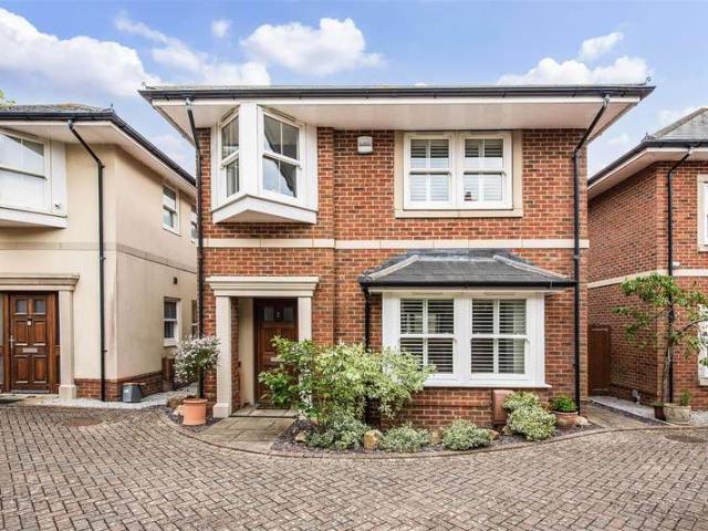 Farm for sale in Chichester, Littlecote