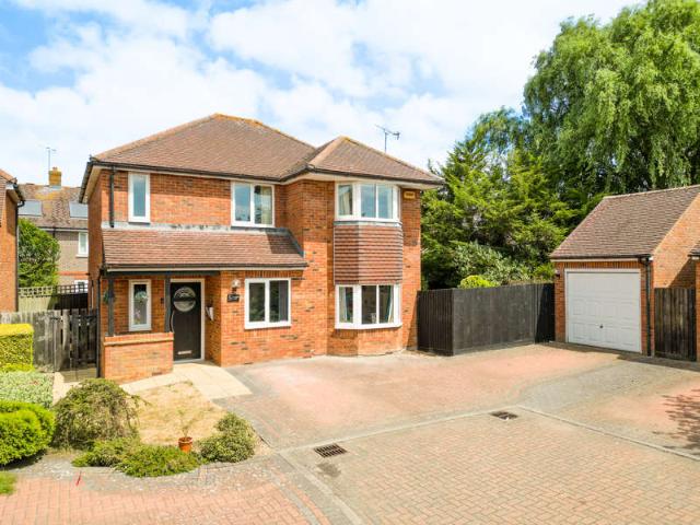 Farm for sale in Broughton, Aylesbury
