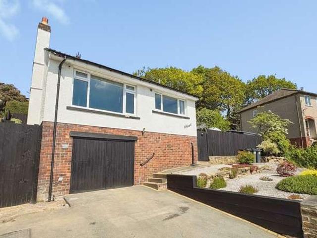 Farm for sale in Riddlesden, West Yorkshire