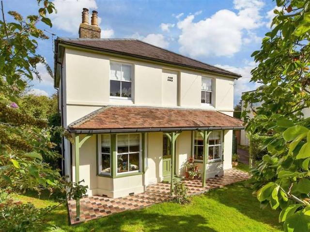 Farm for sale in Fontwell, Arun