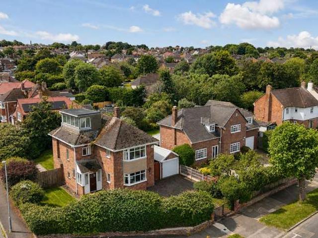 Farm for sale in Grange, Hoylake