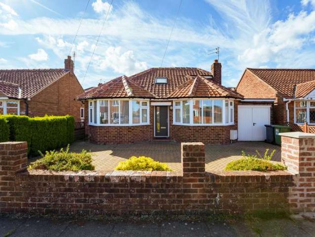 Farm for sale in Derwenthorpe, Osbaldwick