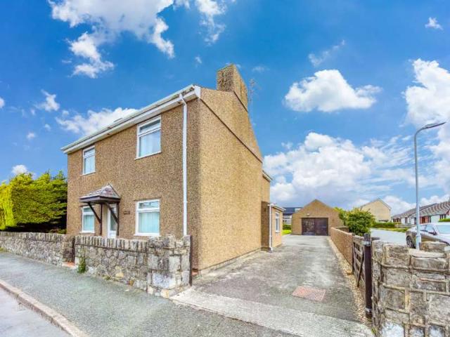 Farm for sale in Gaerwen, Wales