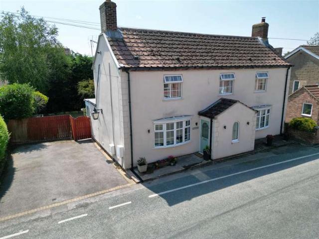 Farm for sale in Barmby On The Marsh, East Riding Of Yorkshire