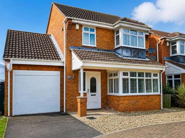 Farm for sale in Round Hill, Ingleby Barwick