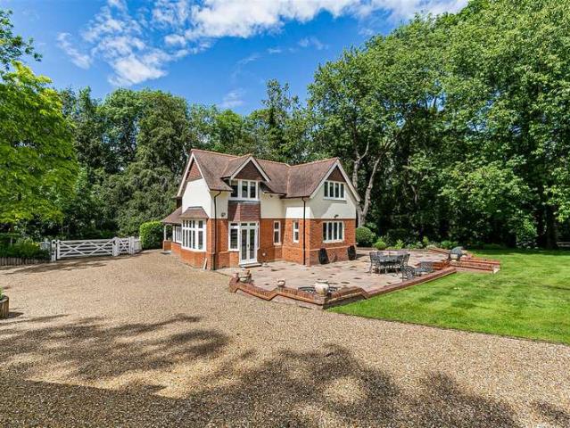 Farm for sale in Shenley, Hertsmere