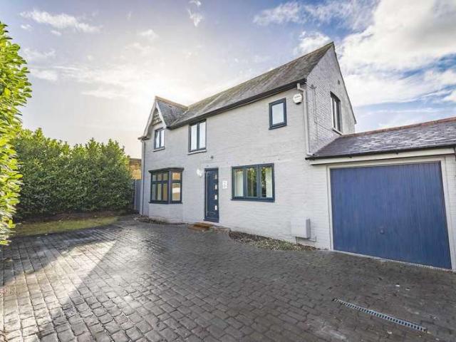 Farm for sale in Datchet