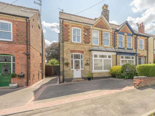 Farm for sale in Coseley, West Midlands