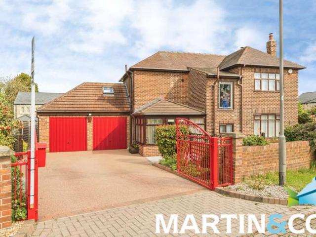 Farm for sale in Durkar, West Yorkshire