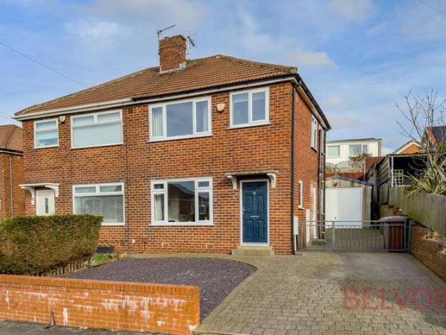 Farm for sale in Gildersome, West Yorkshire