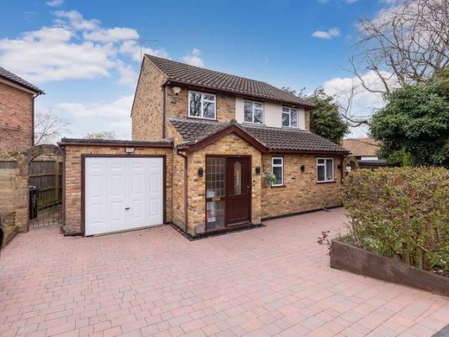 Farm for sale in Farnham Common, Buckinghamshire