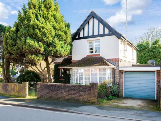 Farm for sale in Oxted, Hillview