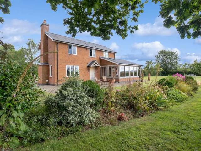 Farm for sale in Sandpits
