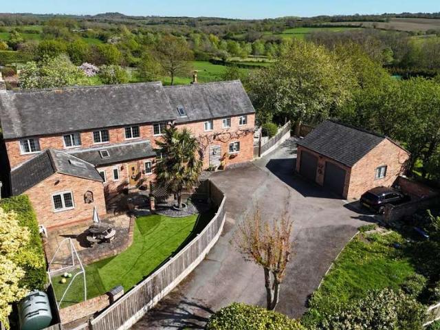 Farm for sale in Keyham, Harborough