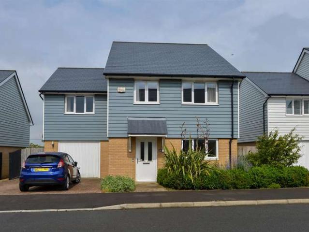 Farm for sale in Folkestone, Capel-le-Ferne