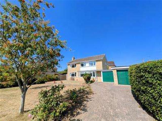 Farm for sale in Winchcombe, Pamington