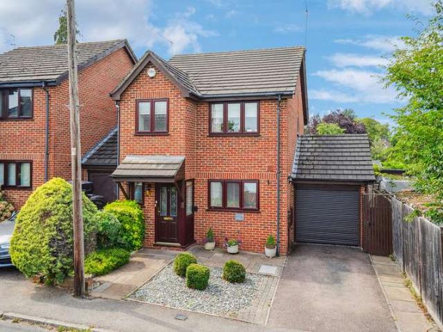 Farm for sale in Cookham