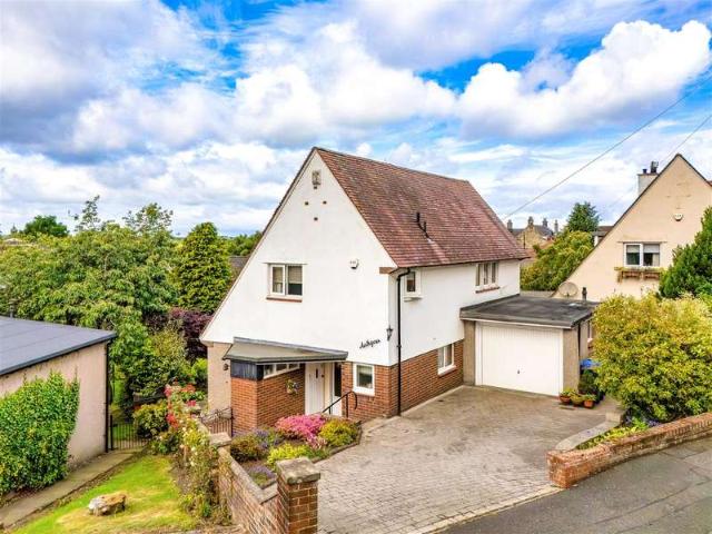 Farm for sale in Bathgate, Scotland
