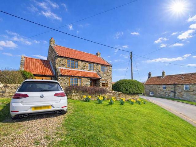 Farm for sale in Egton