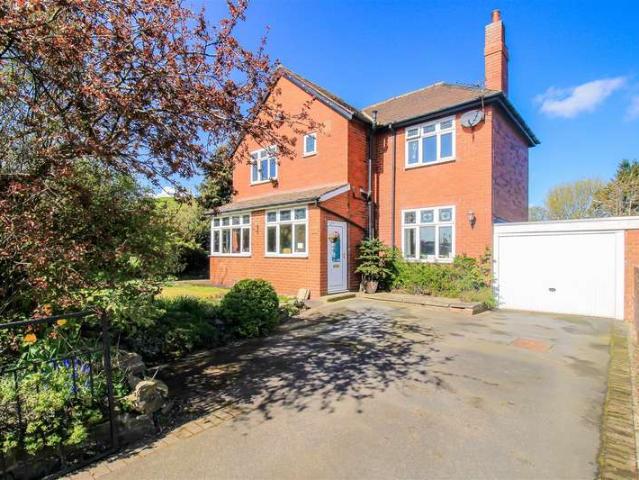 Farm for sale in Overthorpe, Briestfield
