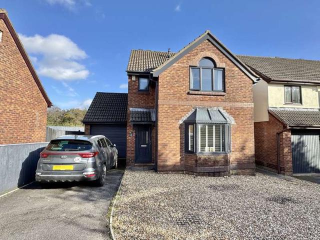 Farm for sale in Roborough, Strode