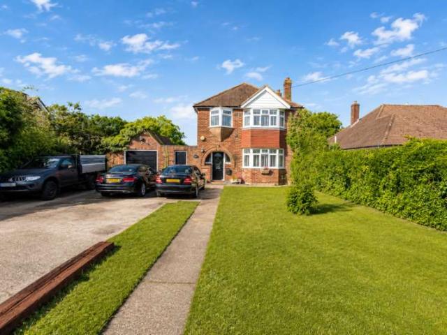 Farm for sale in Lower Halliford, Surrey