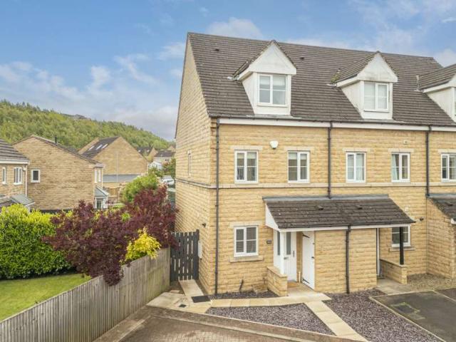 Farm for sale in Lascelles Hall, Kirkburton