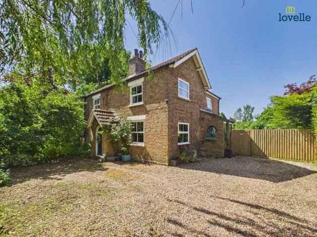 Farm for sale in Belleau, Lincolnshire