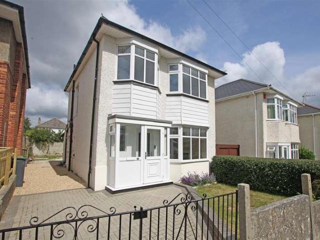 Farm for sale in Throop, Bournemouth