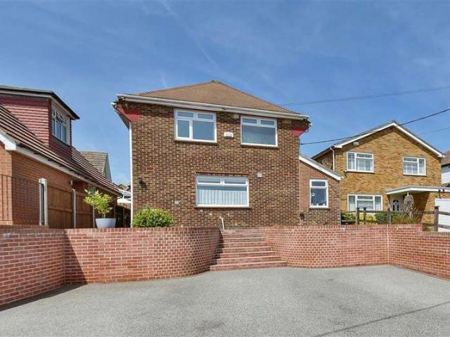 Farm for sale in Minster-on-Sea, Oad Street