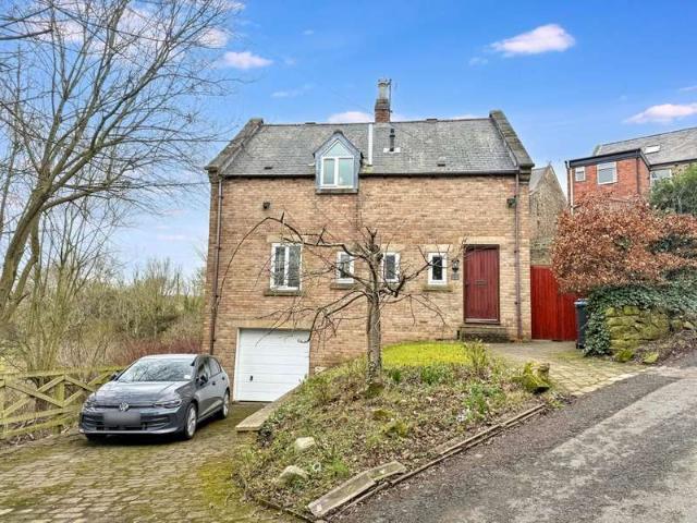 Farm for sale in West Pelton