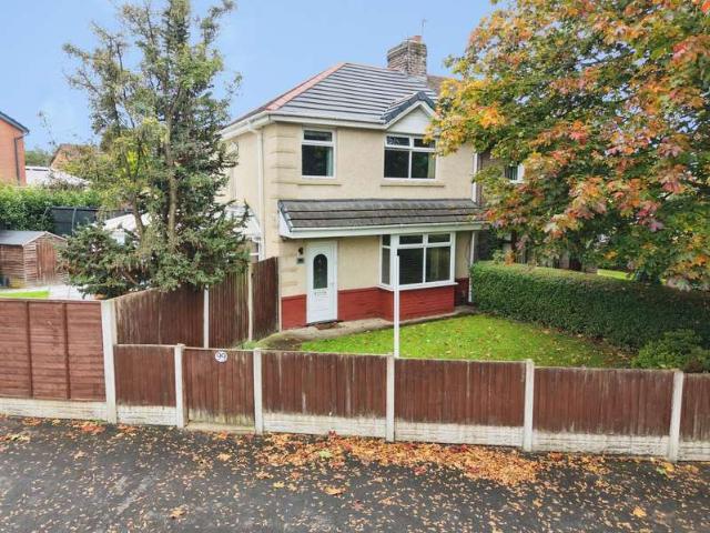 Farm for sale in Denton's Green, St Helens