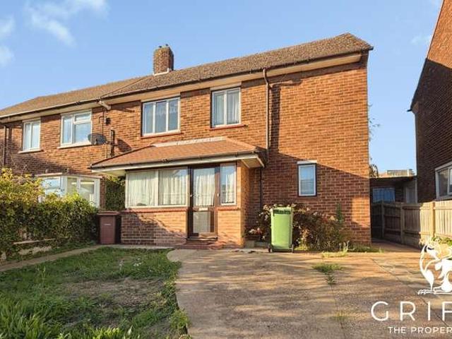 Farm for rent in Chadwell St Mary, Essex