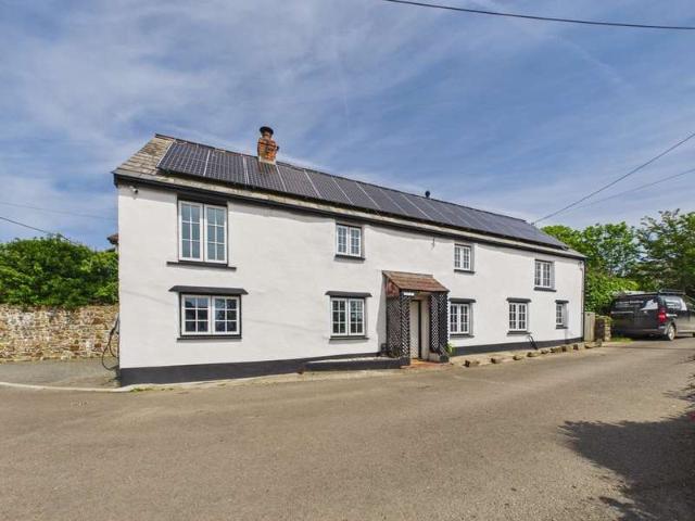 Farm for sale in Marhamchurch, Cornwall
