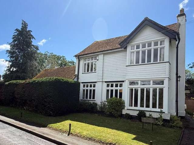 Farm for sale in St. Nicholas, Hurst, Binfield