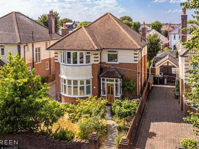 Farm for sale in Bournemouth