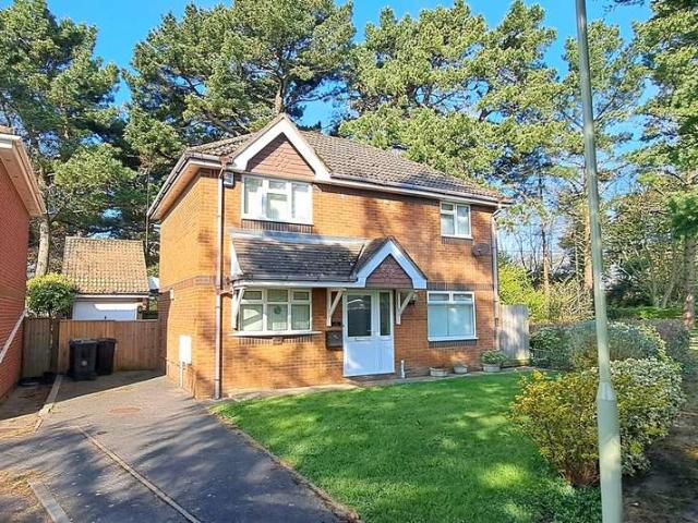 Farm for sale in Old Milton, Ashurst Bridge