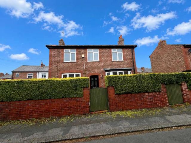 Farm for sale in Wilderspool, Warrington