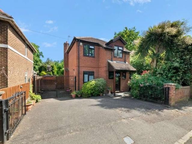 Farm for sale in Hayes, Greater London