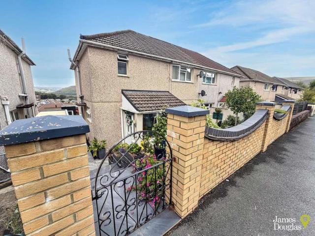 Farm for sale in Pontypridd, Wales