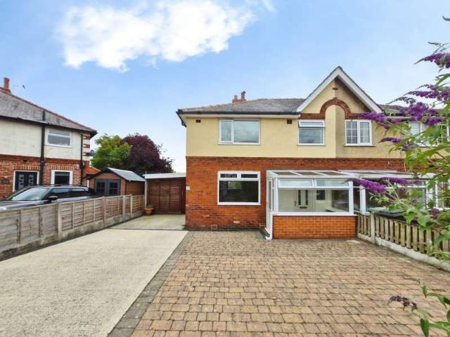 Farm for sale in Farsley, West Yorkshire