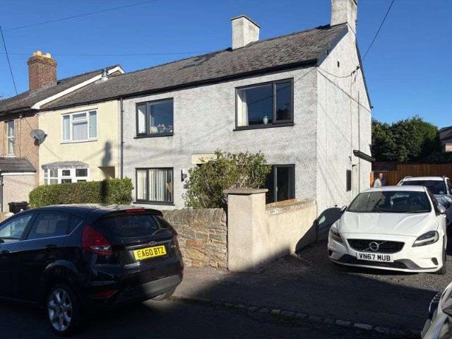 Cottage for sale in Bromsberrow Heath, Gloucestershire